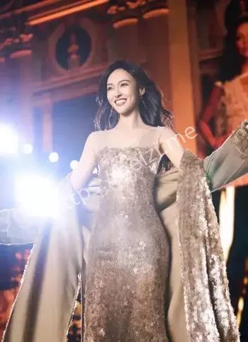 唐嫣金熊猫视后获奖